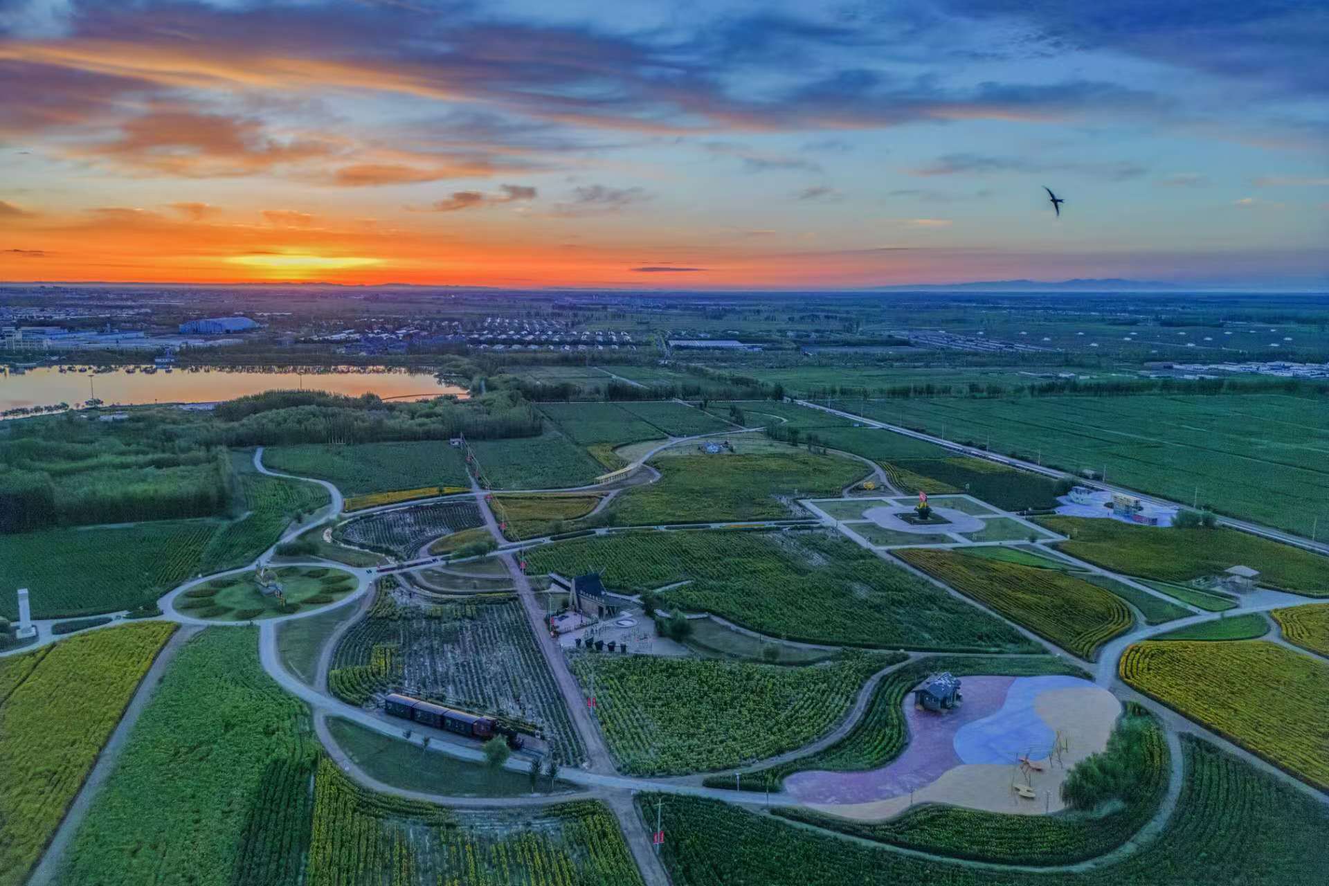 巴彦淖尔，践行绿色发展理念的生态示范区